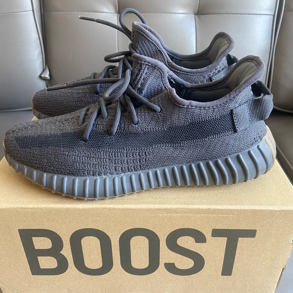 Yeezy Boost V2 Cinder